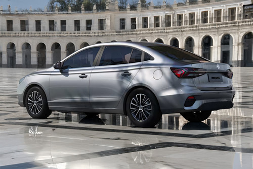 Rear Cross Side View of MG 5