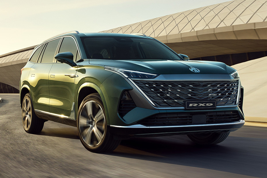 MG RX9 Front Medium View