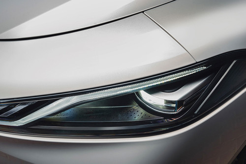 8 PHEV Headlight