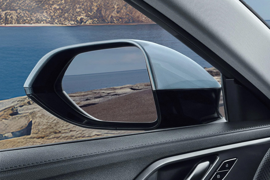 MG HS  Hybrid Drivers Side Mirror Rear Angle