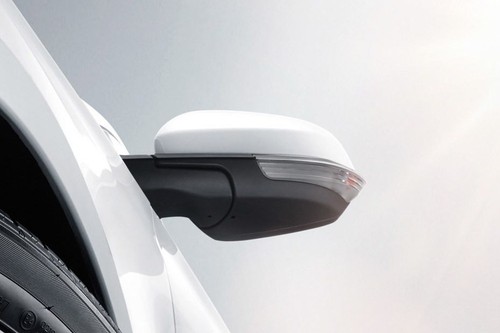 MG 360 Drivers Side Mirror Front Angle