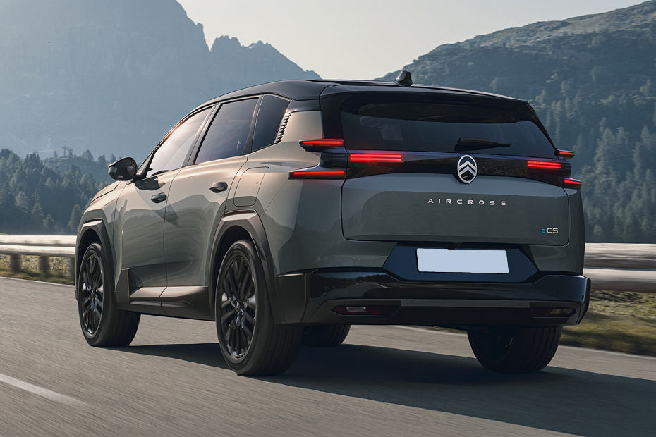 Rear Medium View of Citroen C5 Aircross