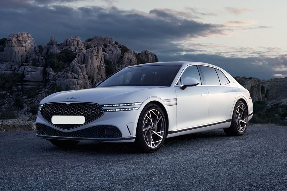 Genesis G90 Front Medium View