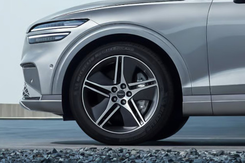 EV GV 70 Wheel