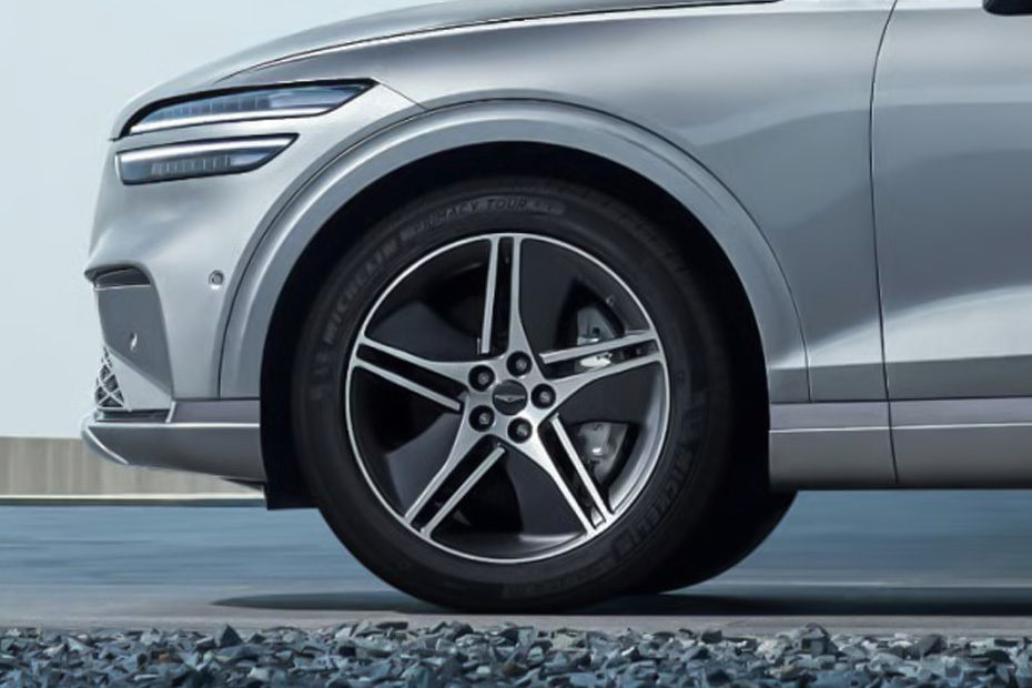 EV GV 70 Wheel