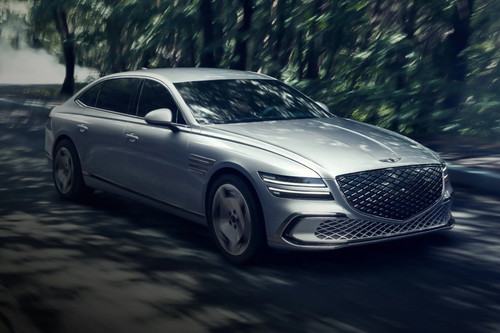 Genesis EV G 80 Front Cross Side View