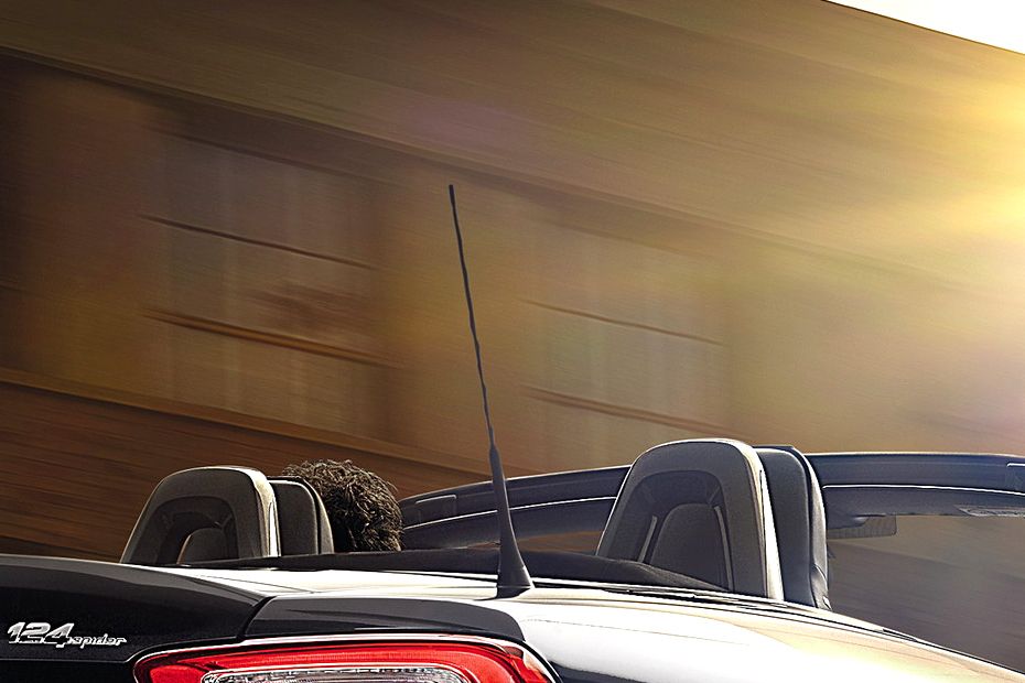 124 Spider Roof Antenna