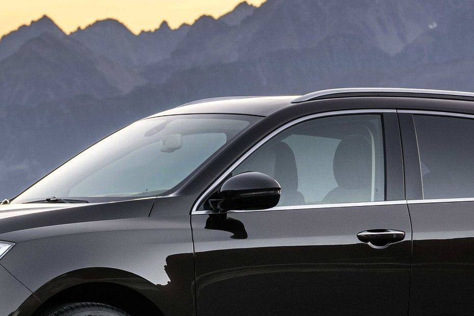 Borgward BX7 Drivers Side Mirror Front Angle