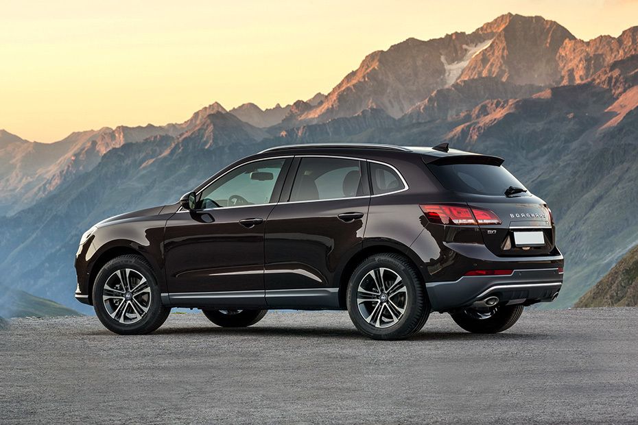 Rear Cross View of Borgward BX7