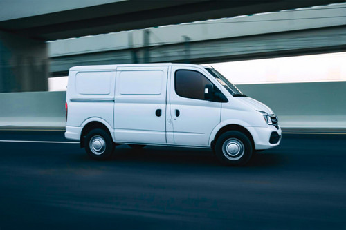 V80 Medium Angle Front View