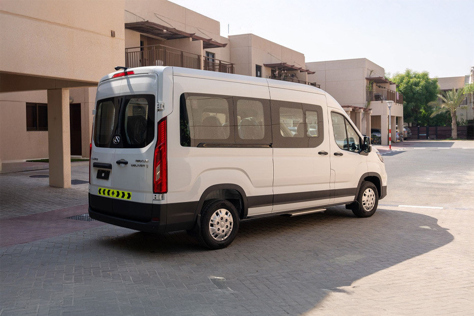 V90 Rear Medium Side View