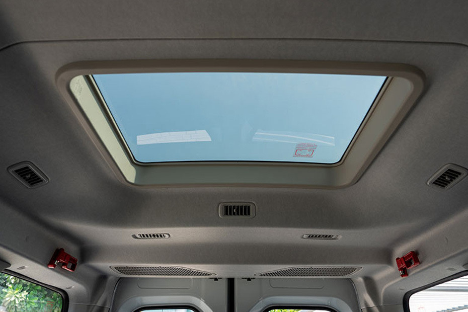 Maxus V90 Sunroof Moonroof
