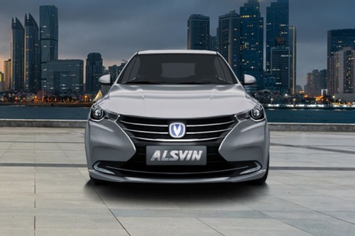 Full Front View of Alsvin