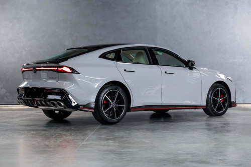 UNI-V Rear angle view