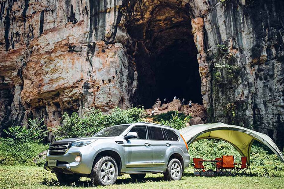 H9 (2022-2023) Front deep low Angle View