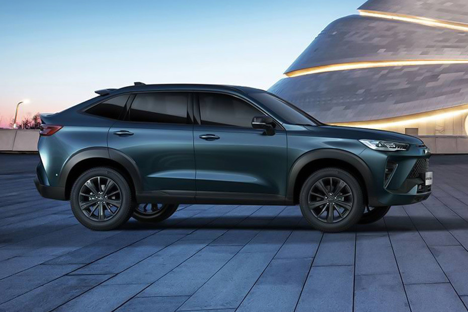 H6 GT Medium Angle Front View