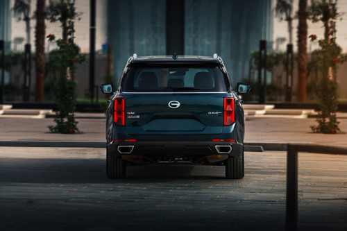 Full Rear View of GAC GS8