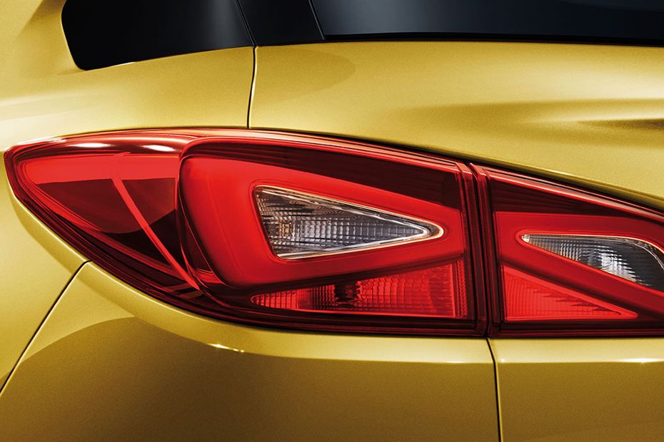 GS3 Tail light