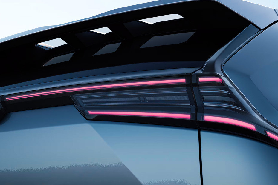 GS4 Max Tail light