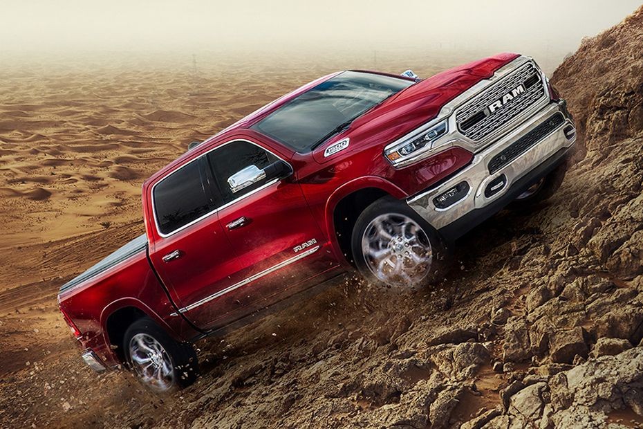 RAM 1500 (2022-2023) Front Medium View