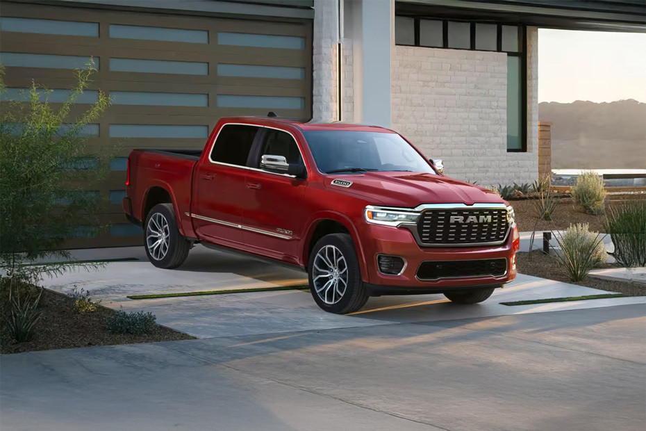 RAM 1500 2026 Front Medium View