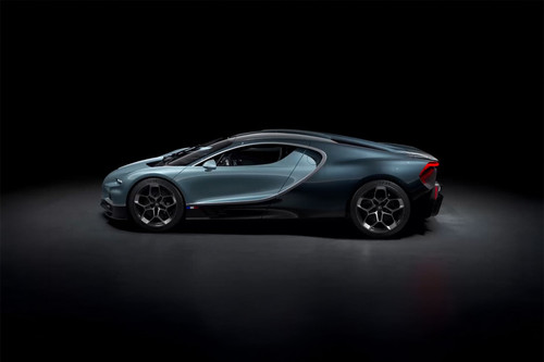 Tourbillon Side view