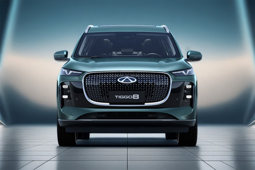 Full Front View of  Tiggo 8