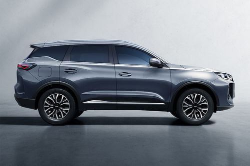 Tiggo 7 CSH Medium Angle Front View