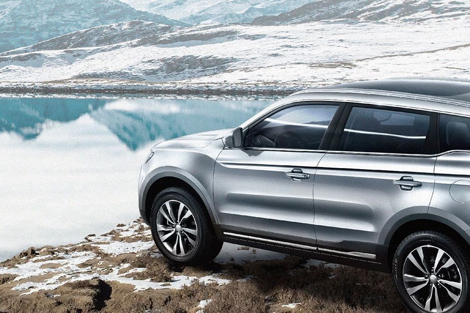 Emgrand X7 Sport Rear angle view