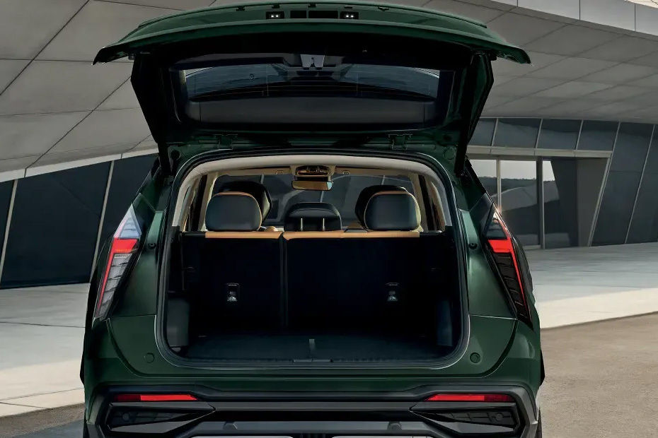 Trunk Open Closer View of Starray