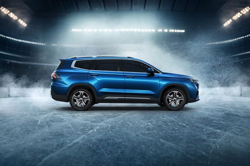 Okavango Medium Angle Front View