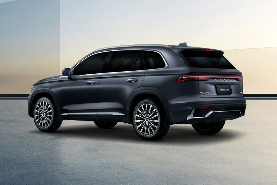 Rear Cross Side View of Geely Monjaro