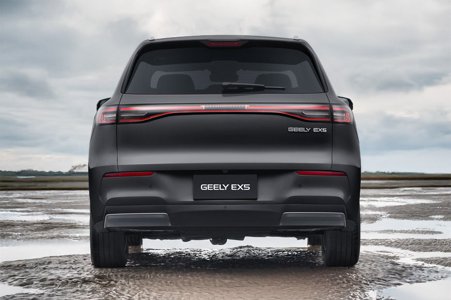 Full Rear View of Geely EX5