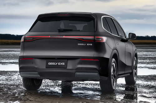  EX5 Rear angle view