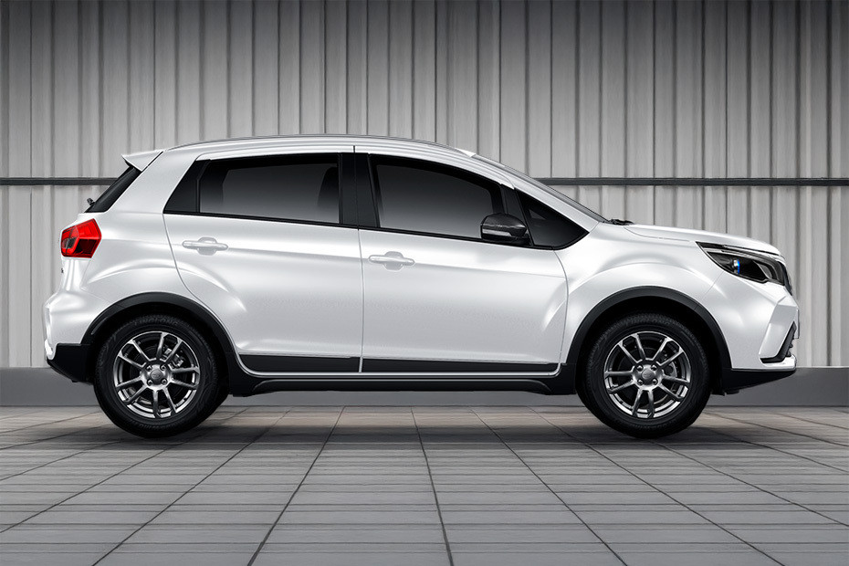 GX3 Pro Medium Angle Front View