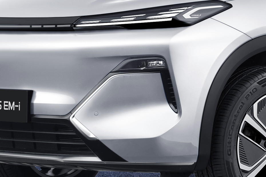 EX5 EM-i Front Fog Lamp