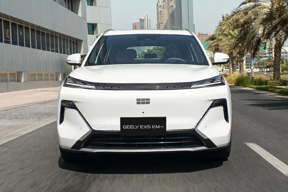 Full Front View of EX5 EM-i