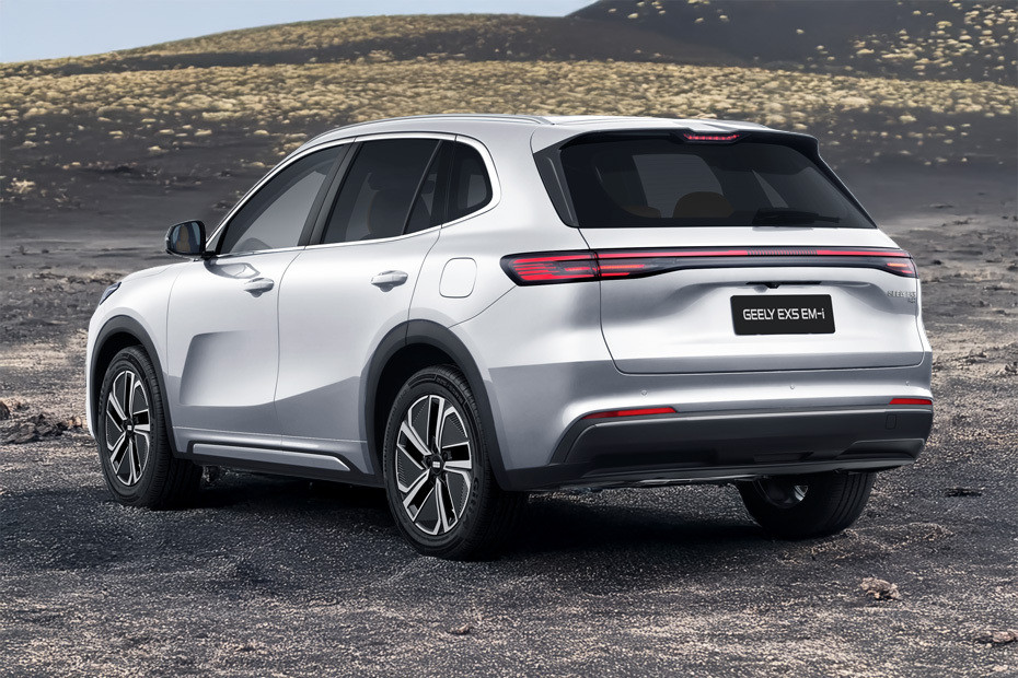 Rear Medium View of Geely EX5 EM-i