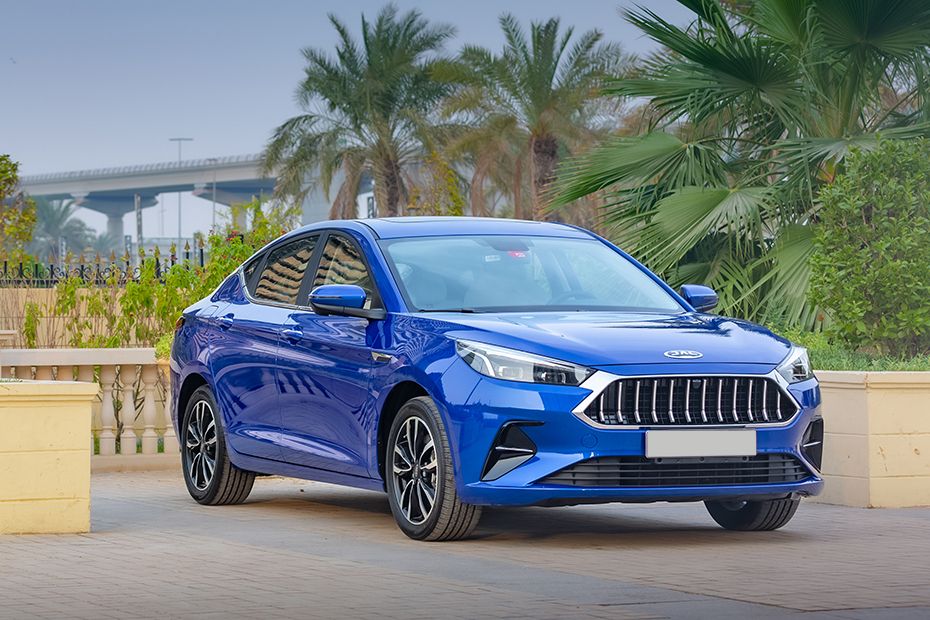 JAC J7 Front Cross Side View