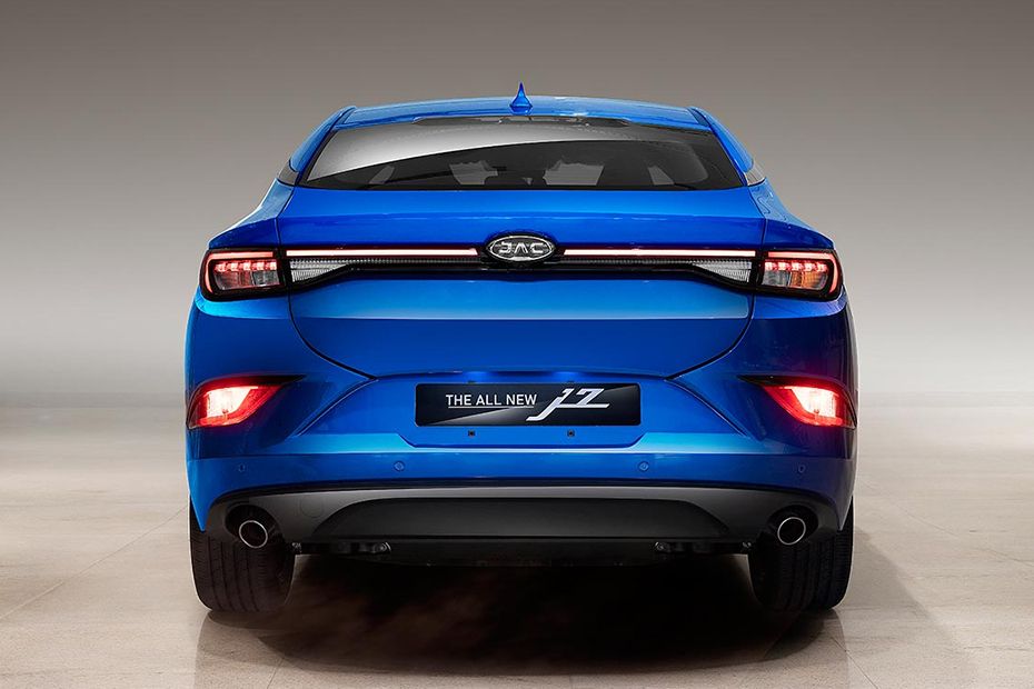 Full Rear View of JAC J7