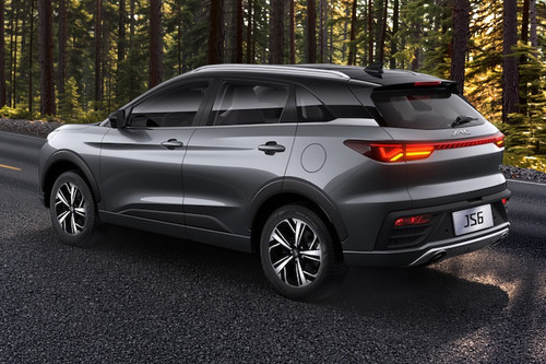 Rear Cross View of JAC JS6