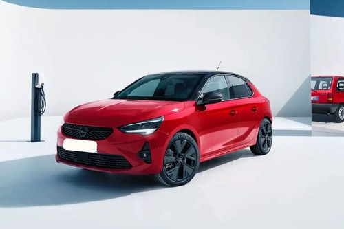 Corsa Tilted Front View