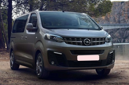Opel Zafira Life Front Side View