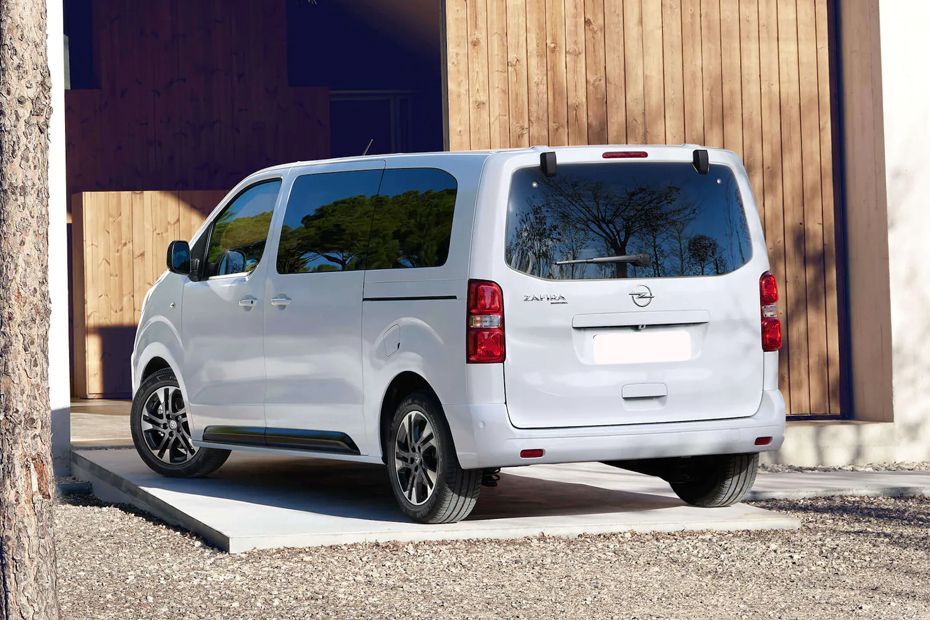 Zafira Life Rear angle view