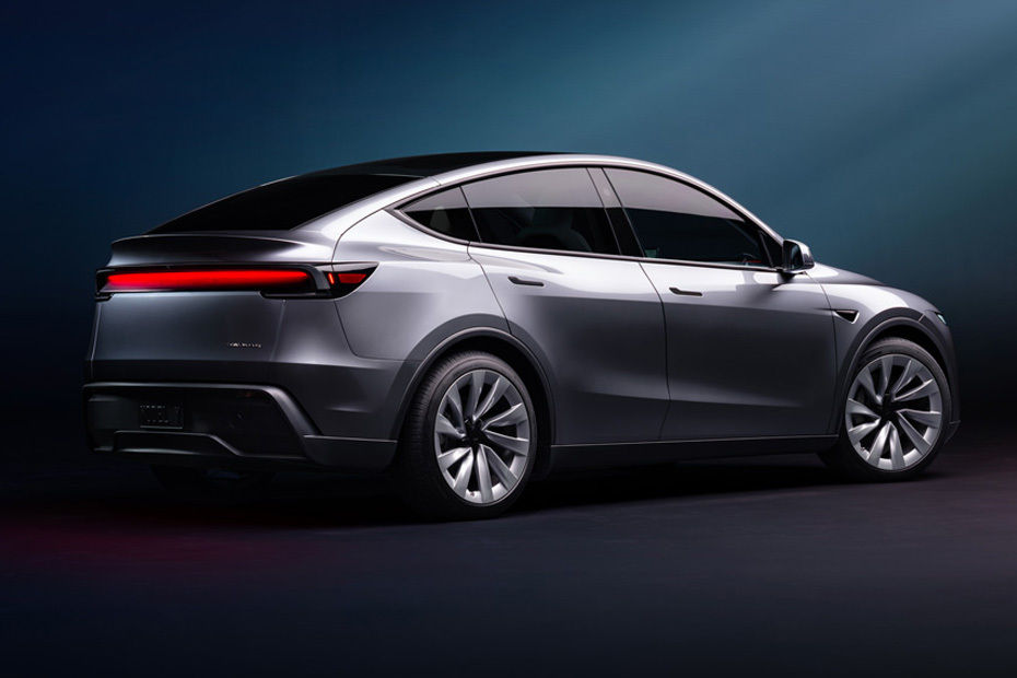 Model Y Rear Medium Side View