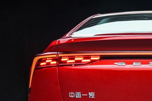 B70 Tail light