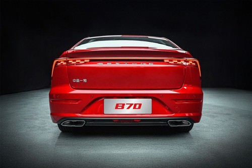 Full Rear View of Bestune B70S