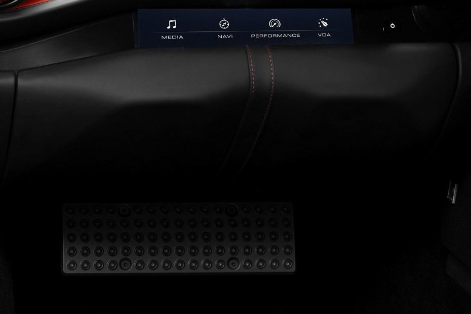 Ferrari 812 Superfast Glove Box