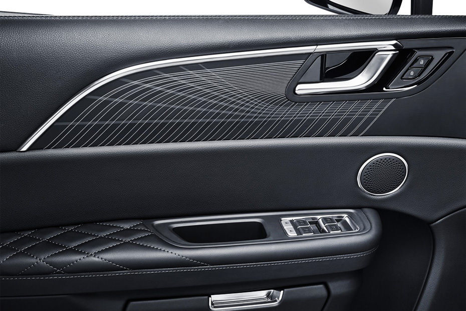 door handle interior of Hongqi E-HS9