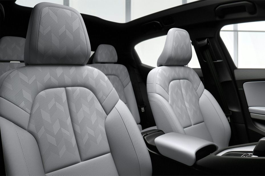 2 Front Seats